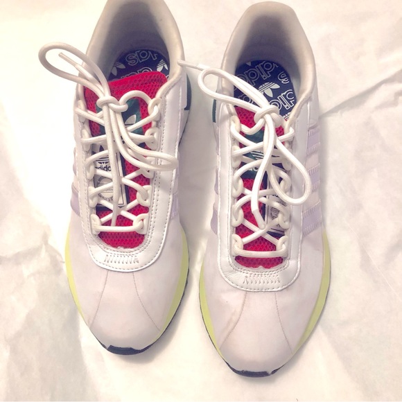 Adidas Andridge Women’s Ultra Boost Running Shoes, size 9 - Picture 6 of 9